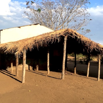 Mbuluyenji Hut